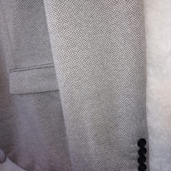 Paul Jones Jacket - Picture 11 of 16